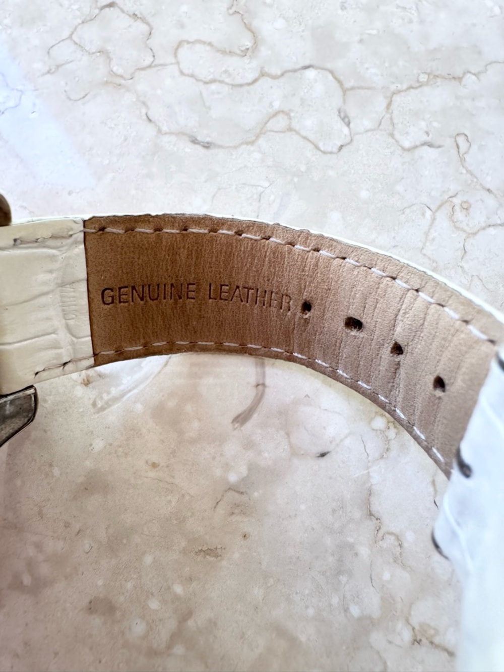 GUESS Women's White Cream Silver Watch - Picture 5 of 9